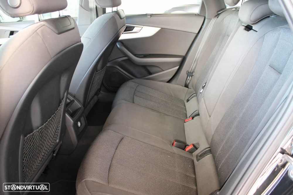 Audi A4 Avant 2.0 TDI S-line S tronic - 16