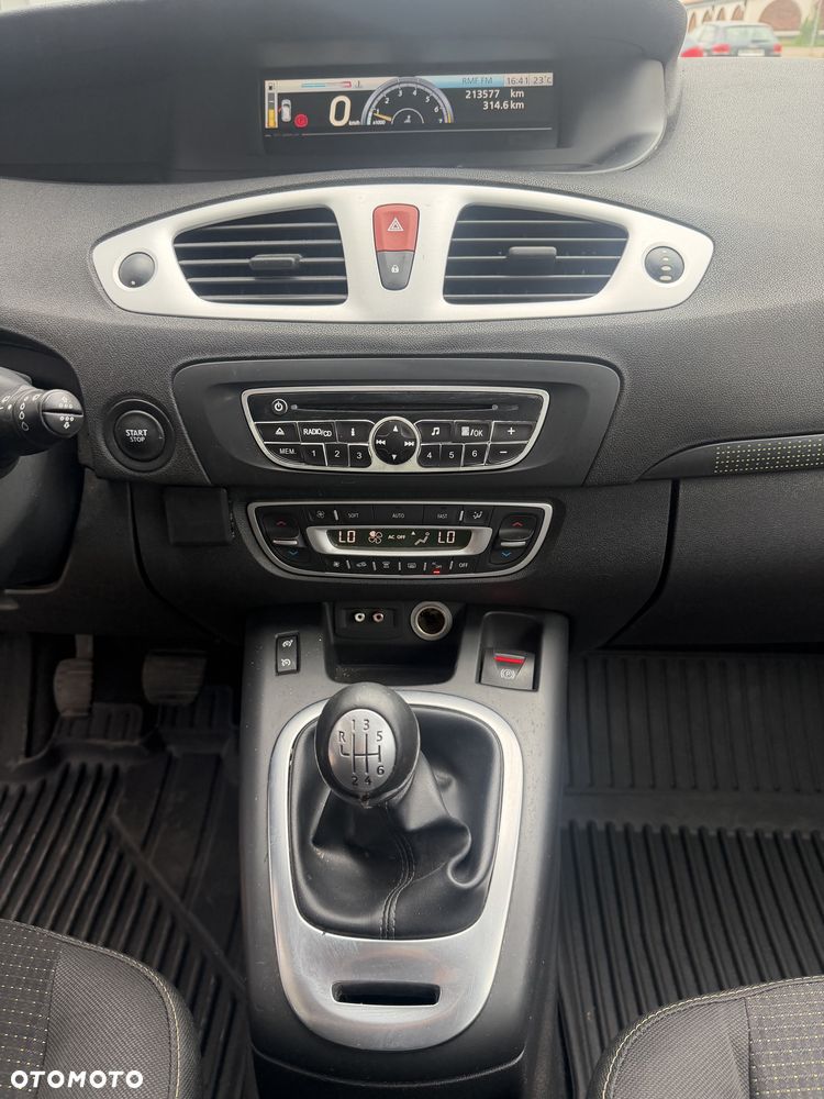 Renault Grand Scenic - 6