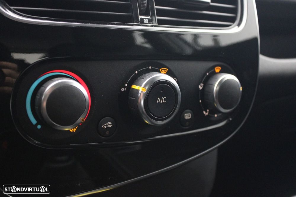 Renault Clio 1.5 dCi Zen — fotografia 16
