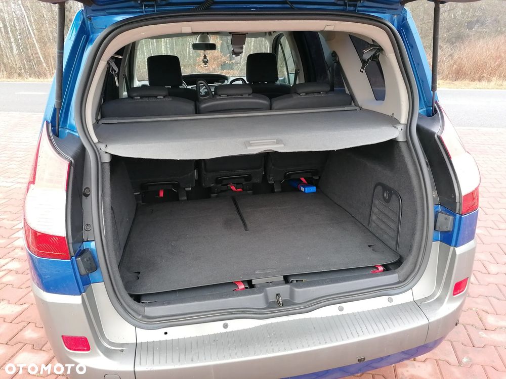 Renault Grand Scenic 2.0 16V Avantage - 29