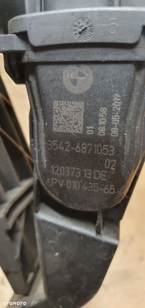 Pedał gazu potencjometr BMW M5 G30 F90 4.4 6871053 - 7