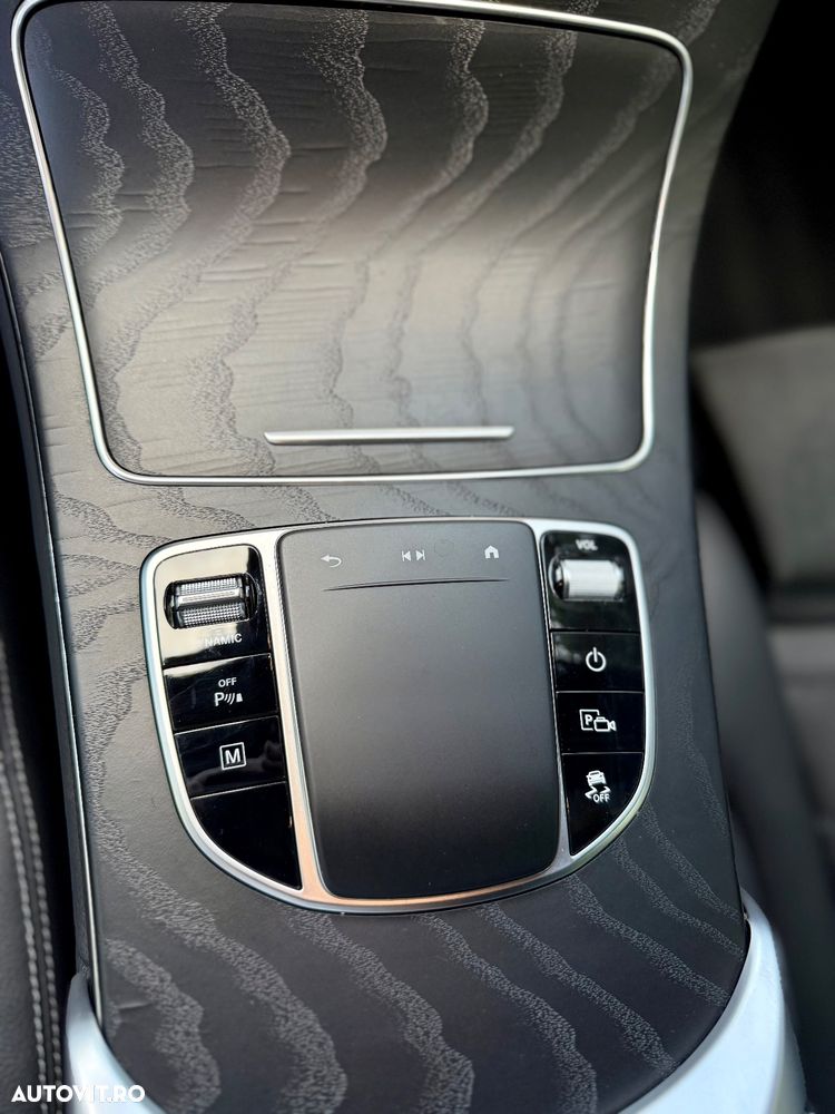 Mercedes-Benz GLC Coupe 300 de 4Matic 9G-TRONIC AMG Line - 19