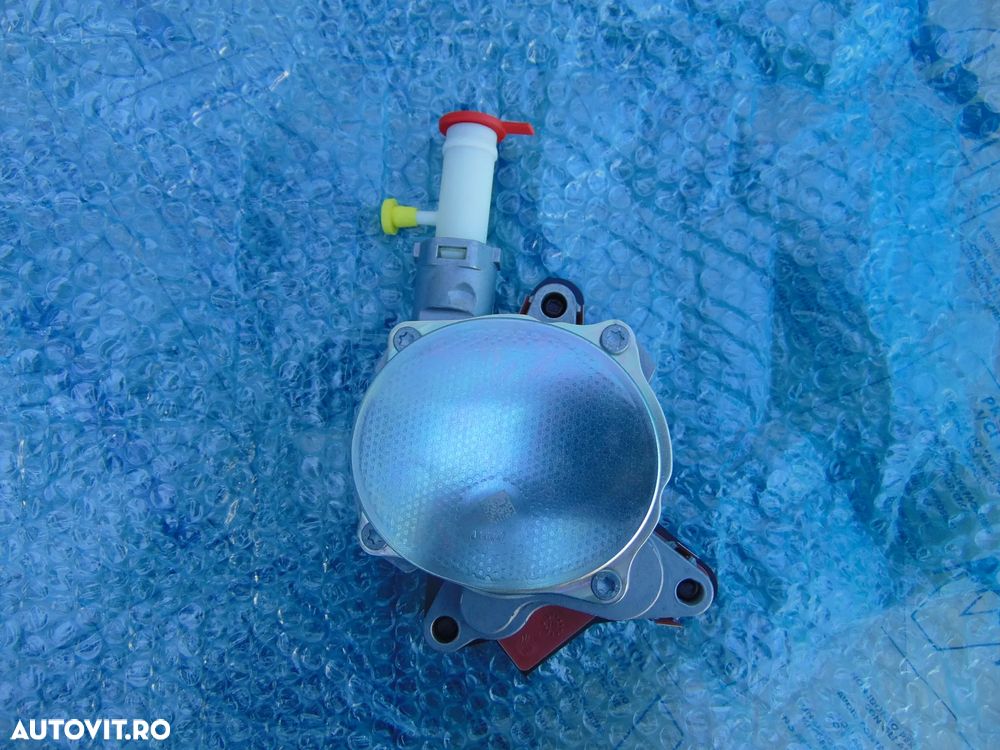 Pompa Vacuum Renault Master 2.3 PRODUS NOU cod 8201723564 euro 6 Opel movano nissan nv400 - 2