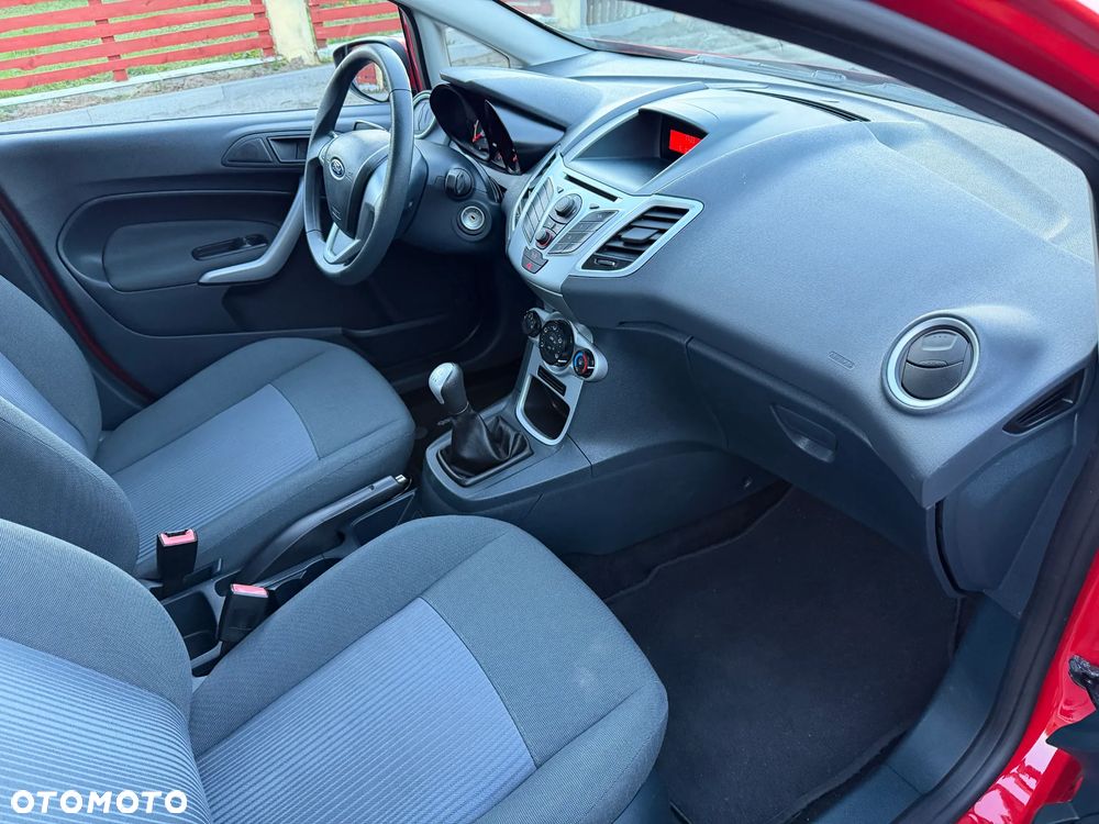 Ford Fiesta 1.25 Champions Edition - 20