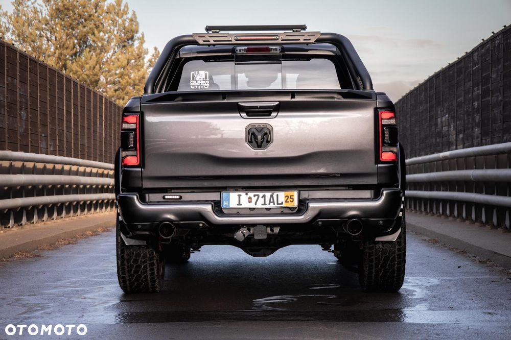 RAM 1500 Crew Cab Sport - 30