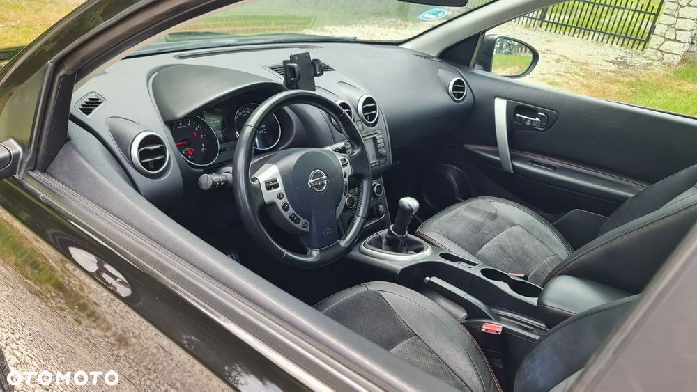 Nissan Qashqai 1.6 360 - 12