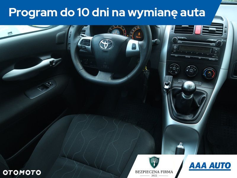 Toyota Auris - 8