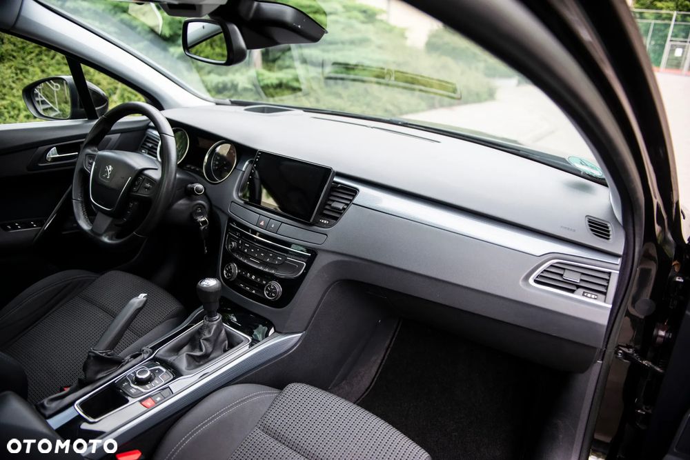 Peugeot 508 HDi FAP 140 Allure - 25