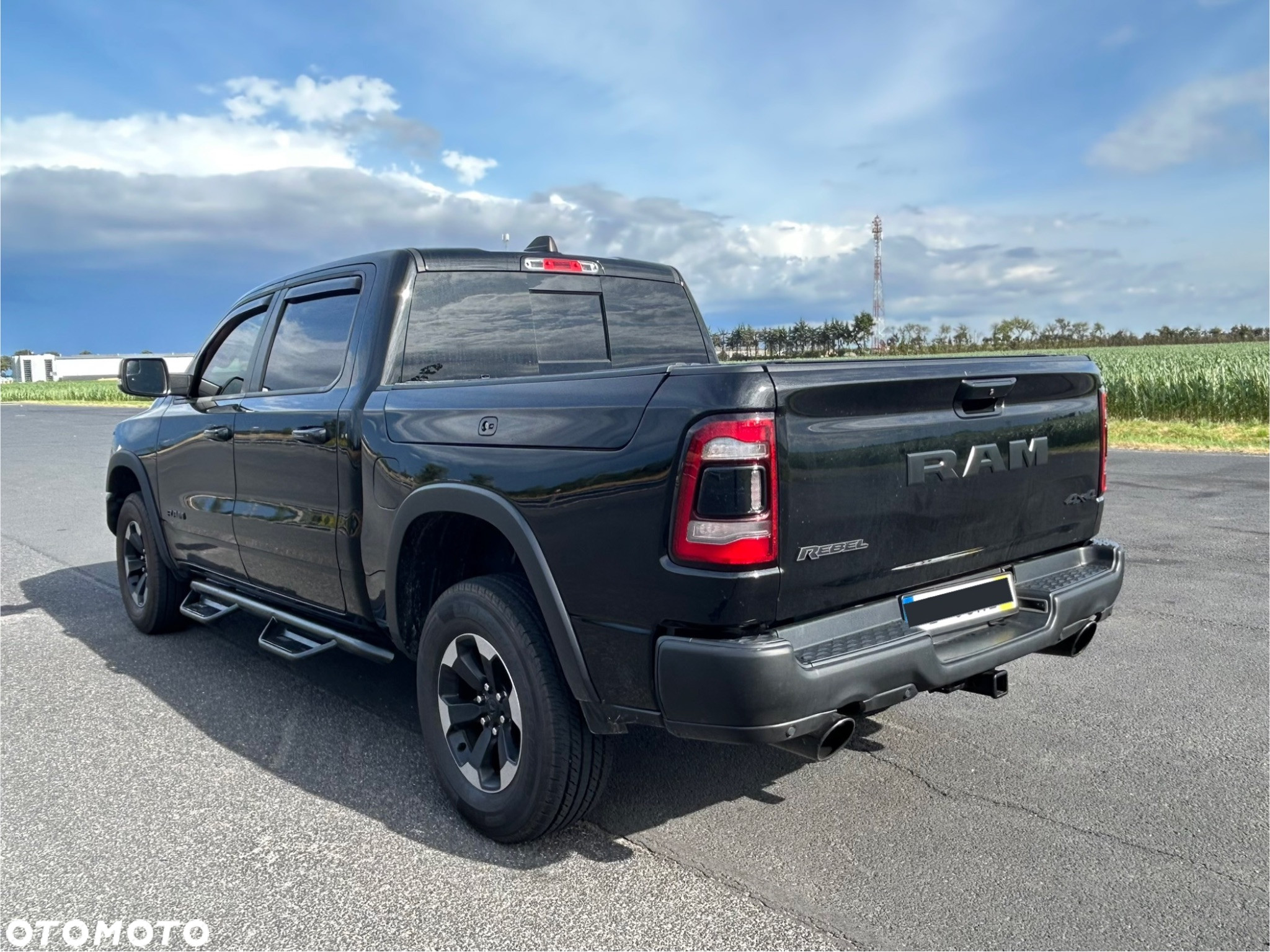 Dodge RAM 1500 5.7 4x4 - 14