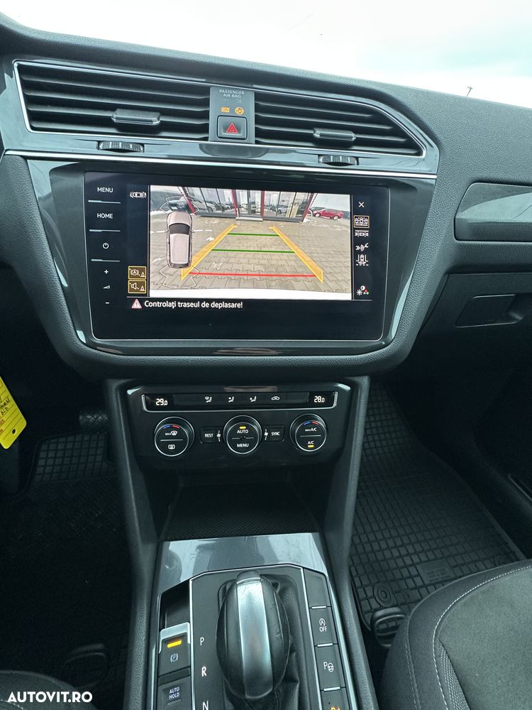 Volkswagen Tiguan 2.0 TDI SCR 4MOTION (BlueMotion Techn.) DSG Comfortline - 11