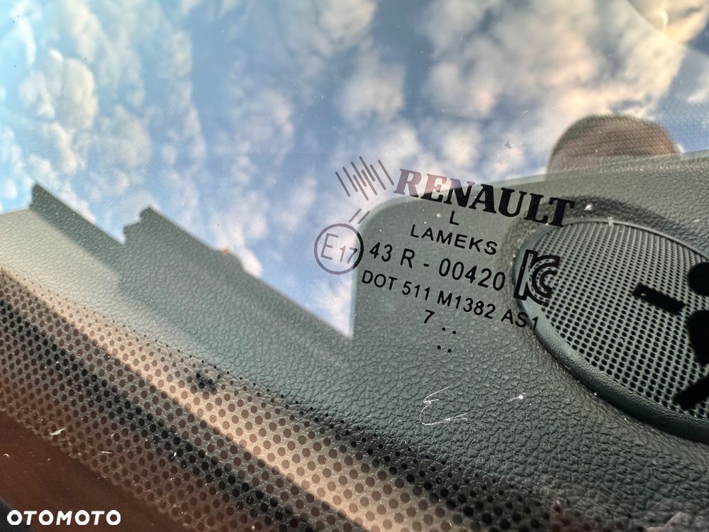 Renault Clio 1.2 16V 75 LIMITED 2018 - 32