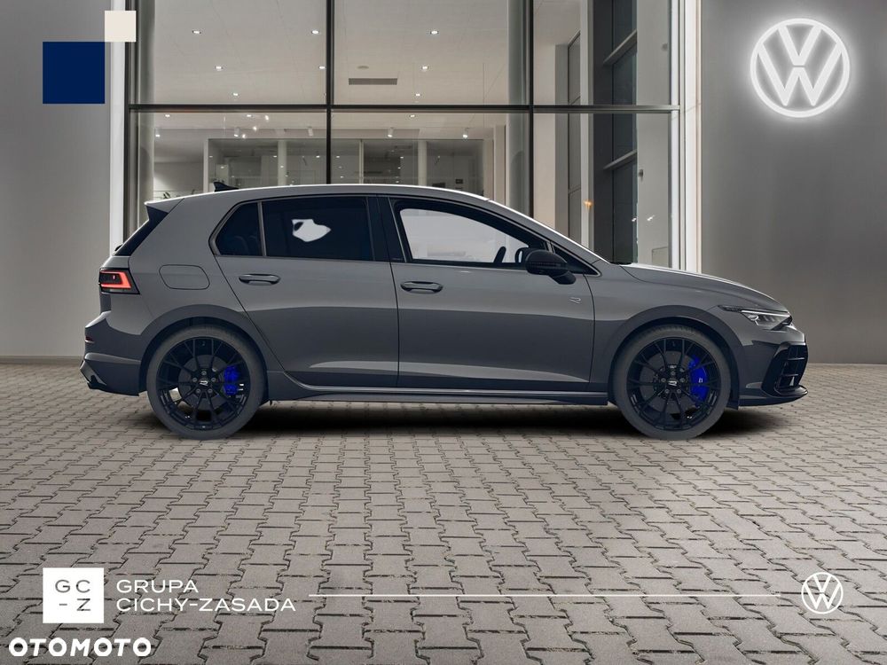 Volkswagen Golf - 6