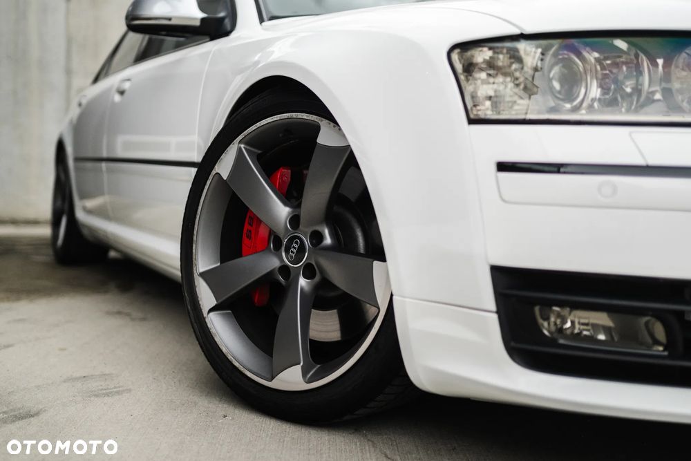 Audi S8 - 7