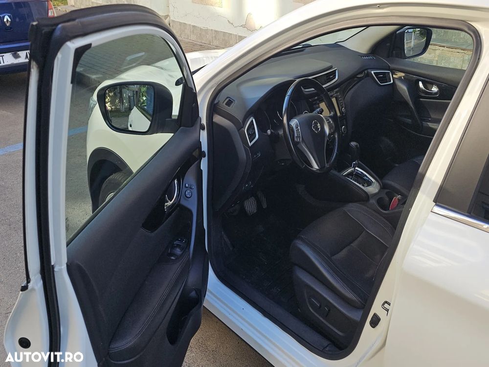 Nissan Qashqai 1.6 DCI Start/Stop X-TRONIC Tekna - 9