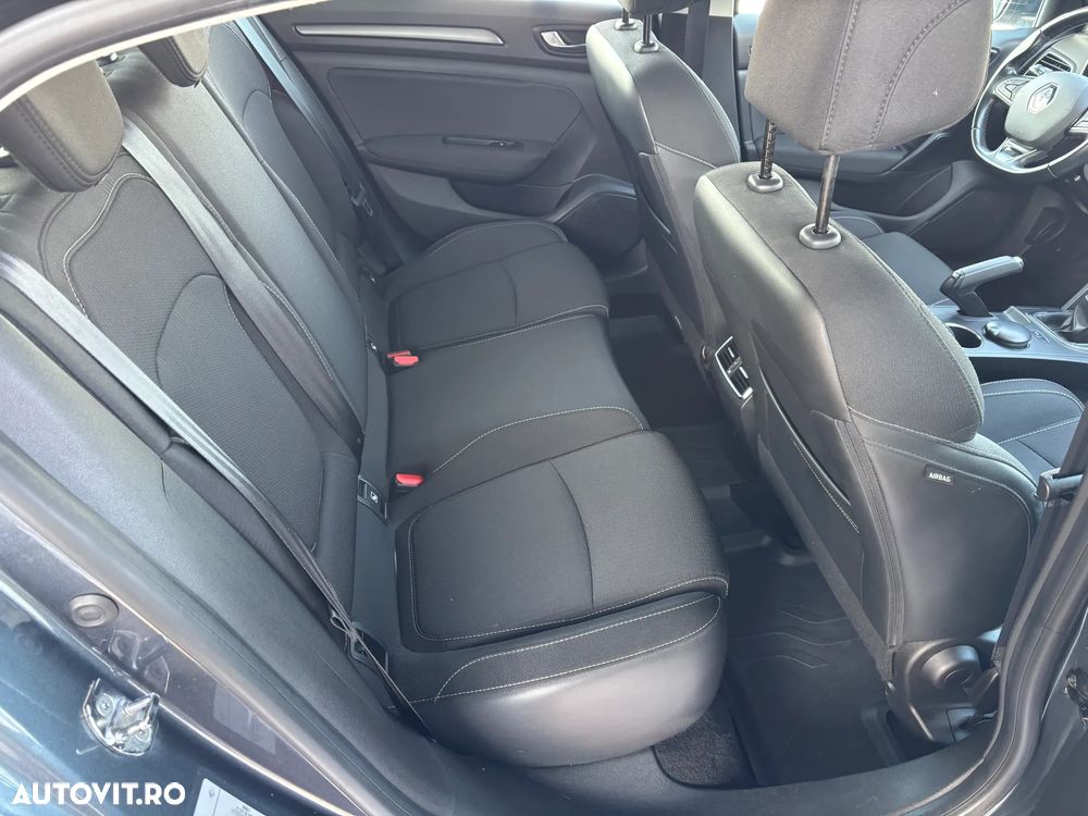 Renault Megane TCE 114 GPF Life - 29