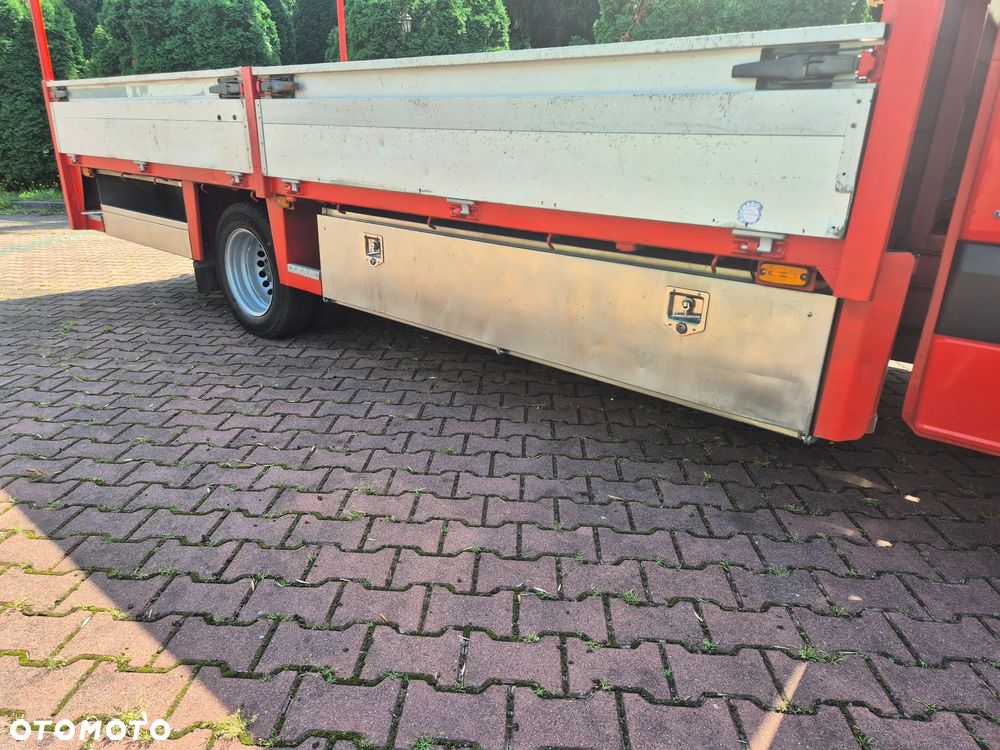 Mercedes-Benz Sprinter - 23