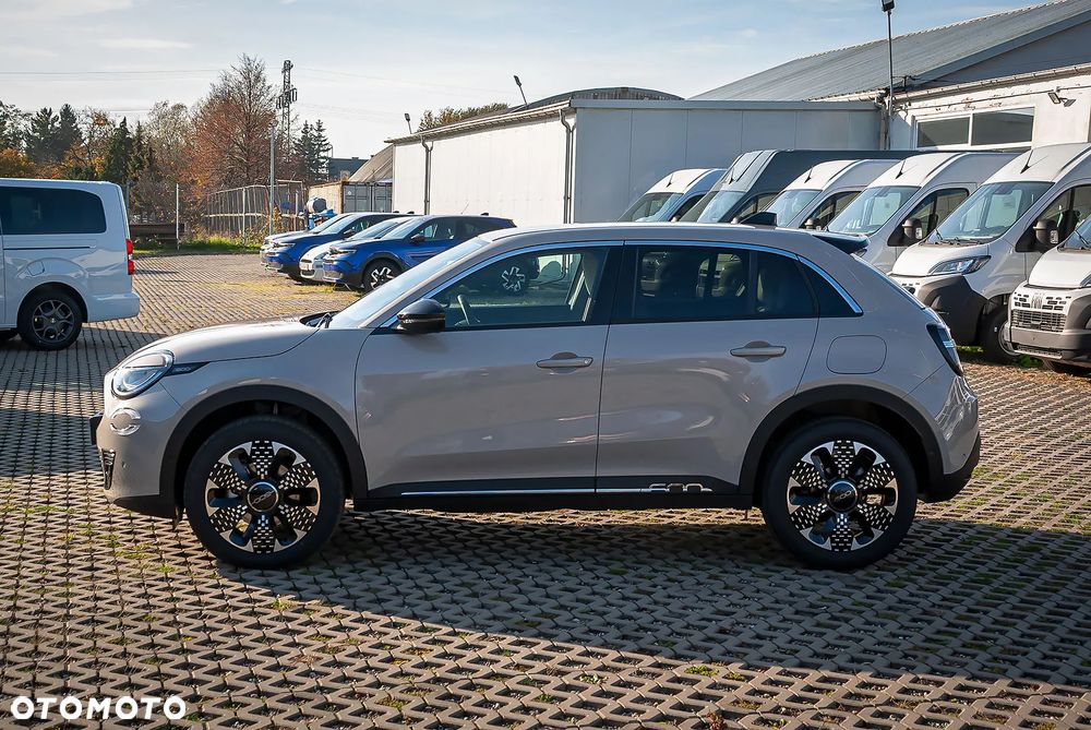 Fiat 600 1.2 Turbo La Prima eDCT - 3