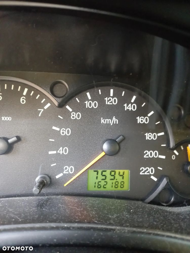 Ford Focus 1.8 Trend - 1