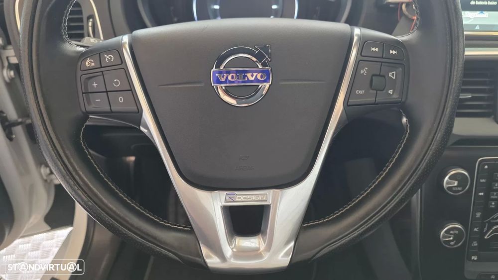 Volvo V40 2.0 D2 R-Design - 29