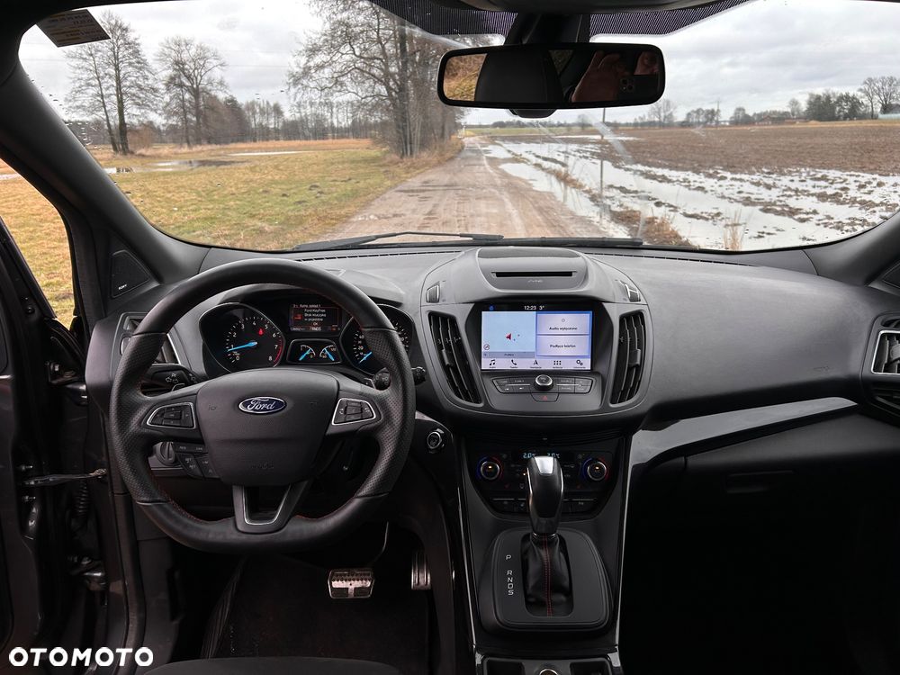 Ford Kuga 1.5 EcoBoost 2x4 Titanium - 9