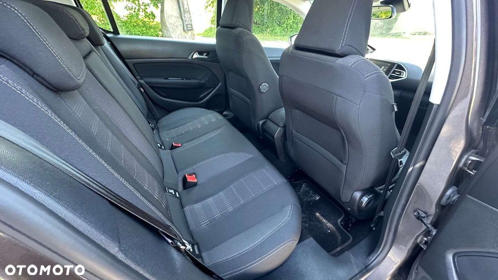 Peugeot 308 1.2 PureTech GPF Allure S&S EAT8 - 27