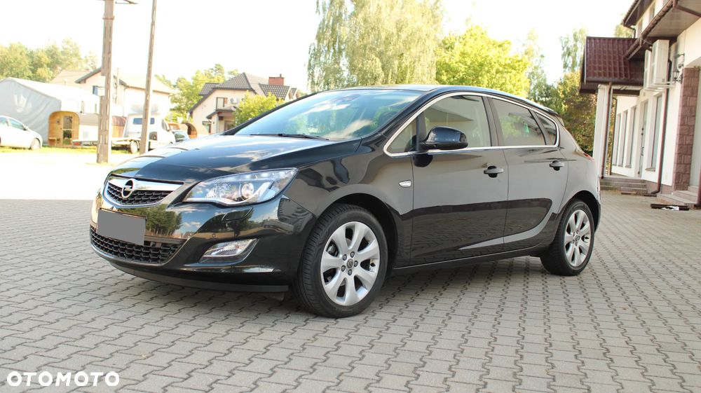 Opel Astra 1.4 Turbo Cosmo - 3