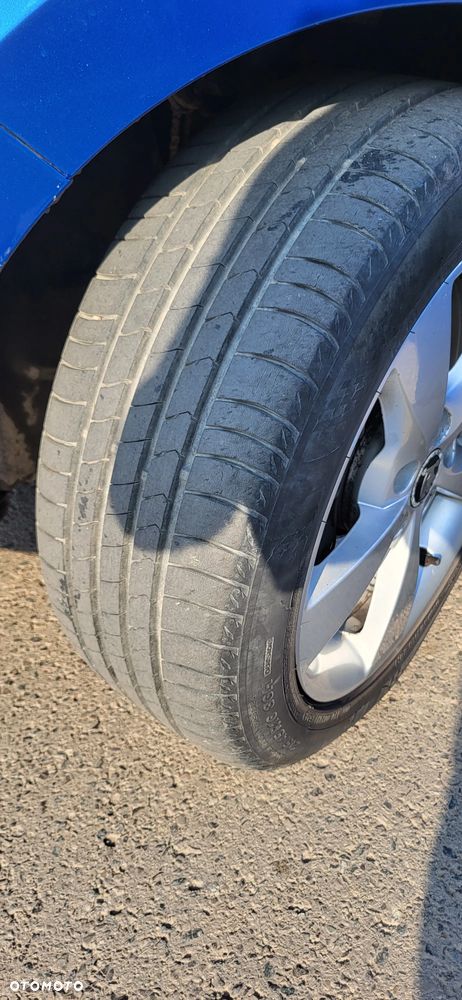 Skoda RAPID 1.6 TDI DPF Ambition - 8