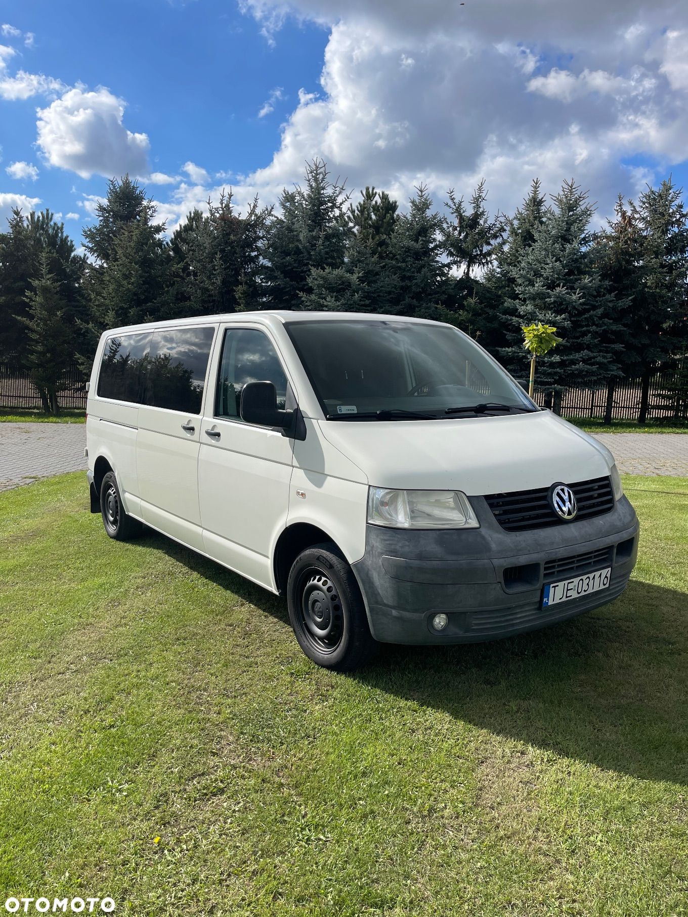Volkswagen Transporter - 1