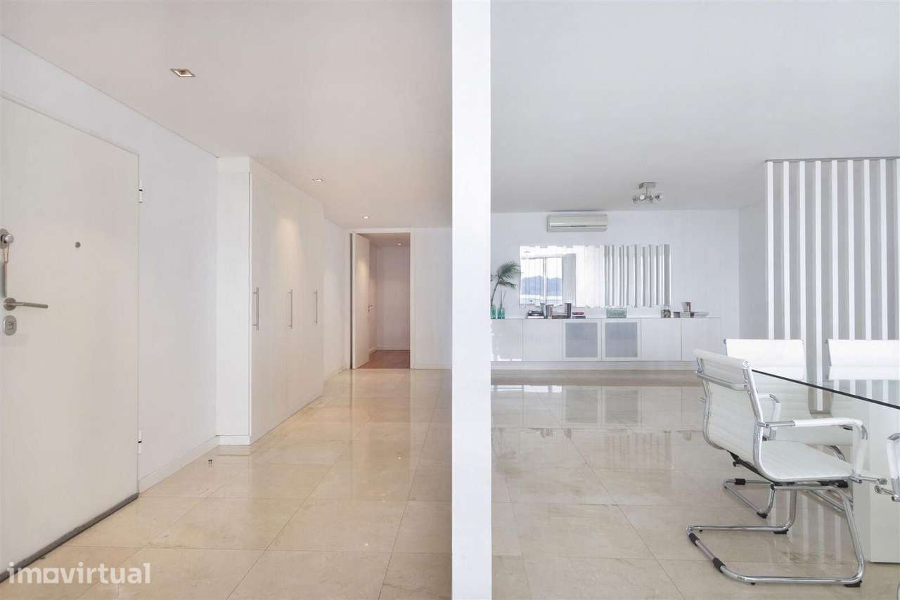 Apartamento T3 com piscina, Algés, Oeiras - Grande imagem: 3/21