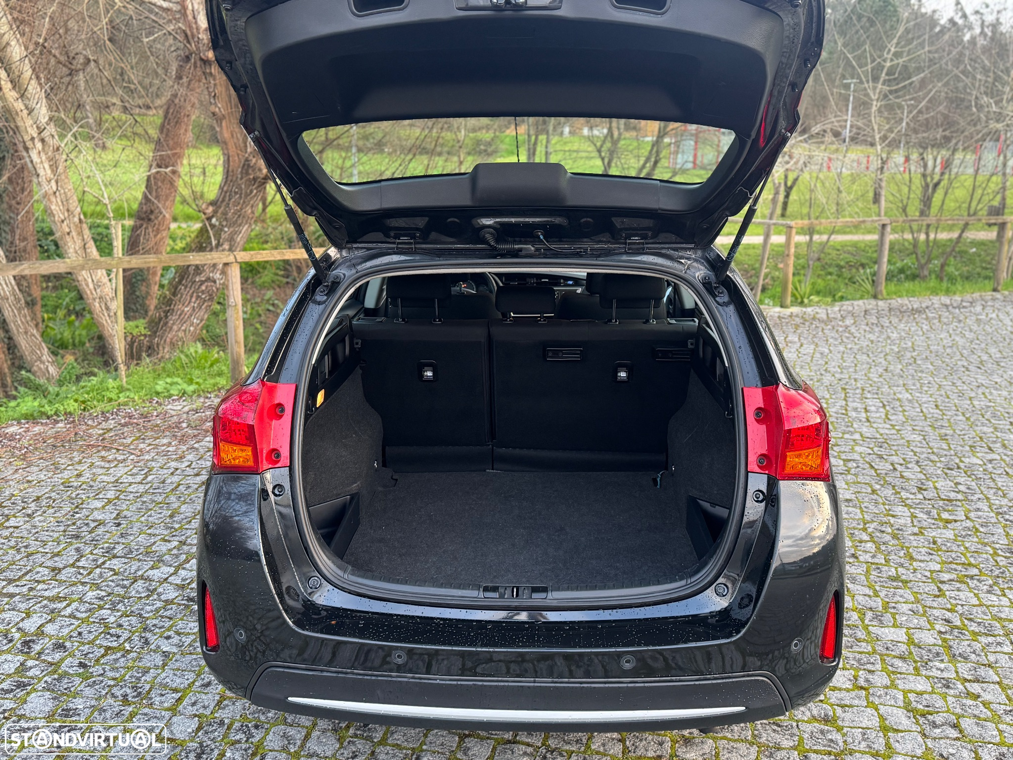 Toyota Auris Touring Sports 1.4 D-4D Comfort - 7