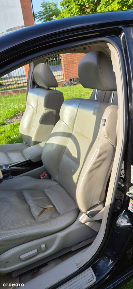 Honda Accord 2.0 Executive - 21
