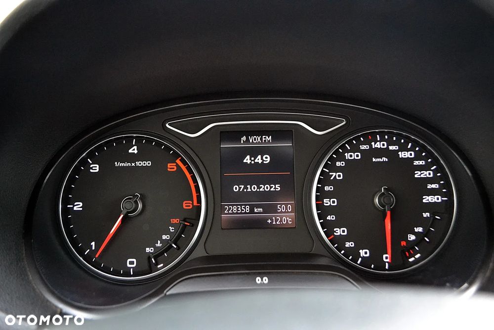 Audi A3 Sportback 1.6 TDI Ambiente - 8