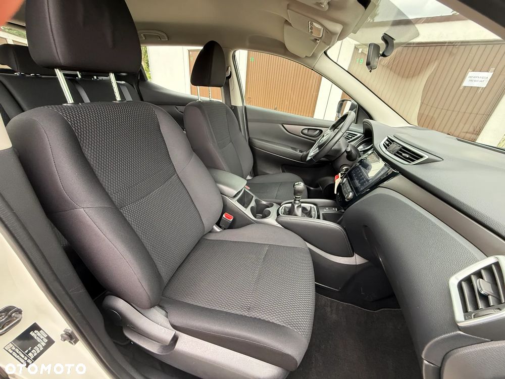 Nissan Qashqai 1.3 DIG-T ZAMA - 21