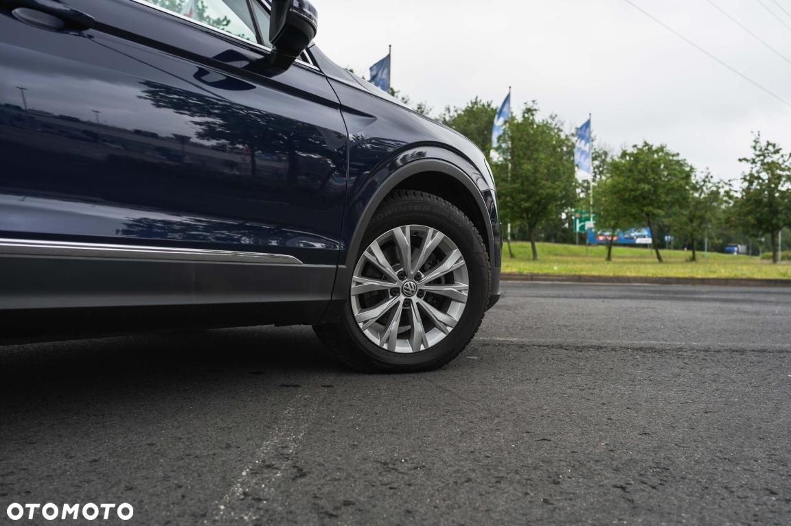 Volkswagen Tiguan - 10