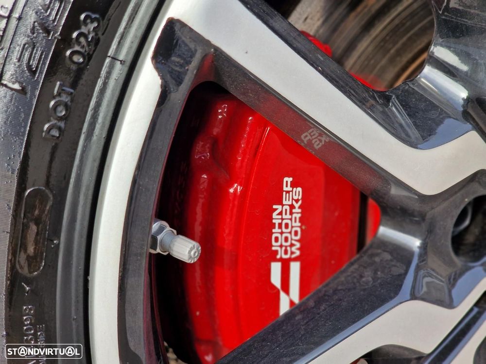 MINI 3 Portas John Cooper Works Aut. - 24