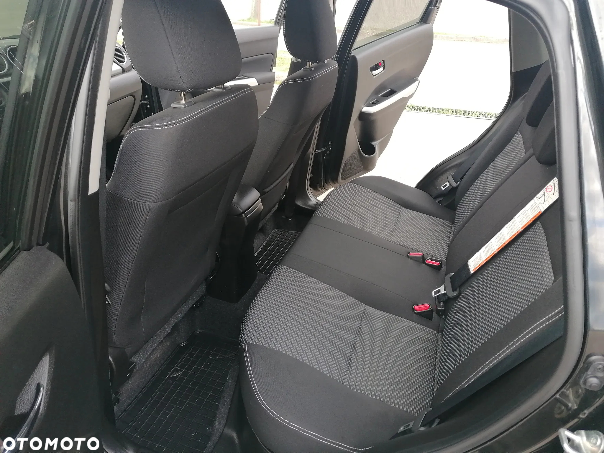 Suzuki Vitara 1.6 Premium 2WD - 27