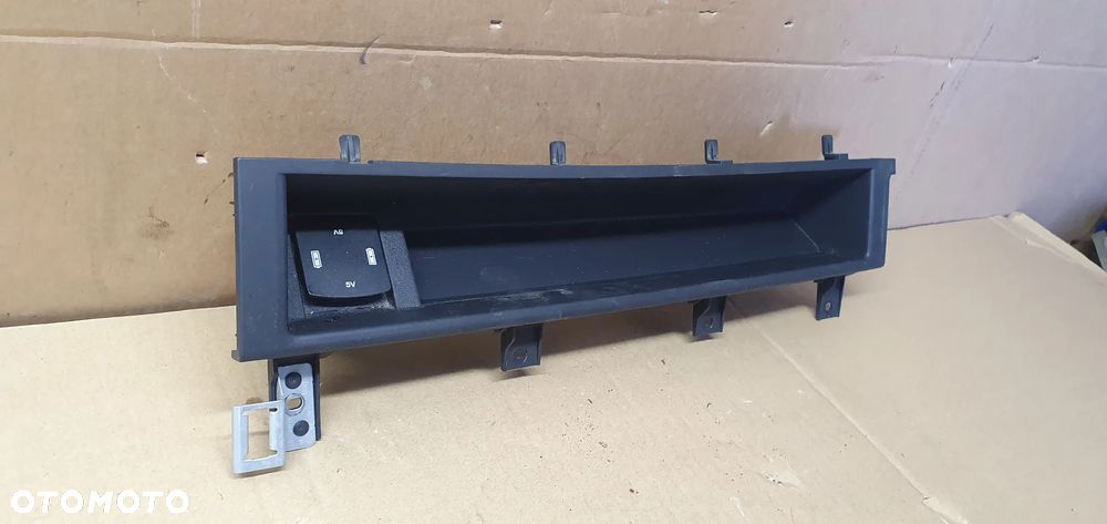 Schowek półka deski konsoli USB Land Rover Discovery Sport L550 FK72-19010-BA - 4