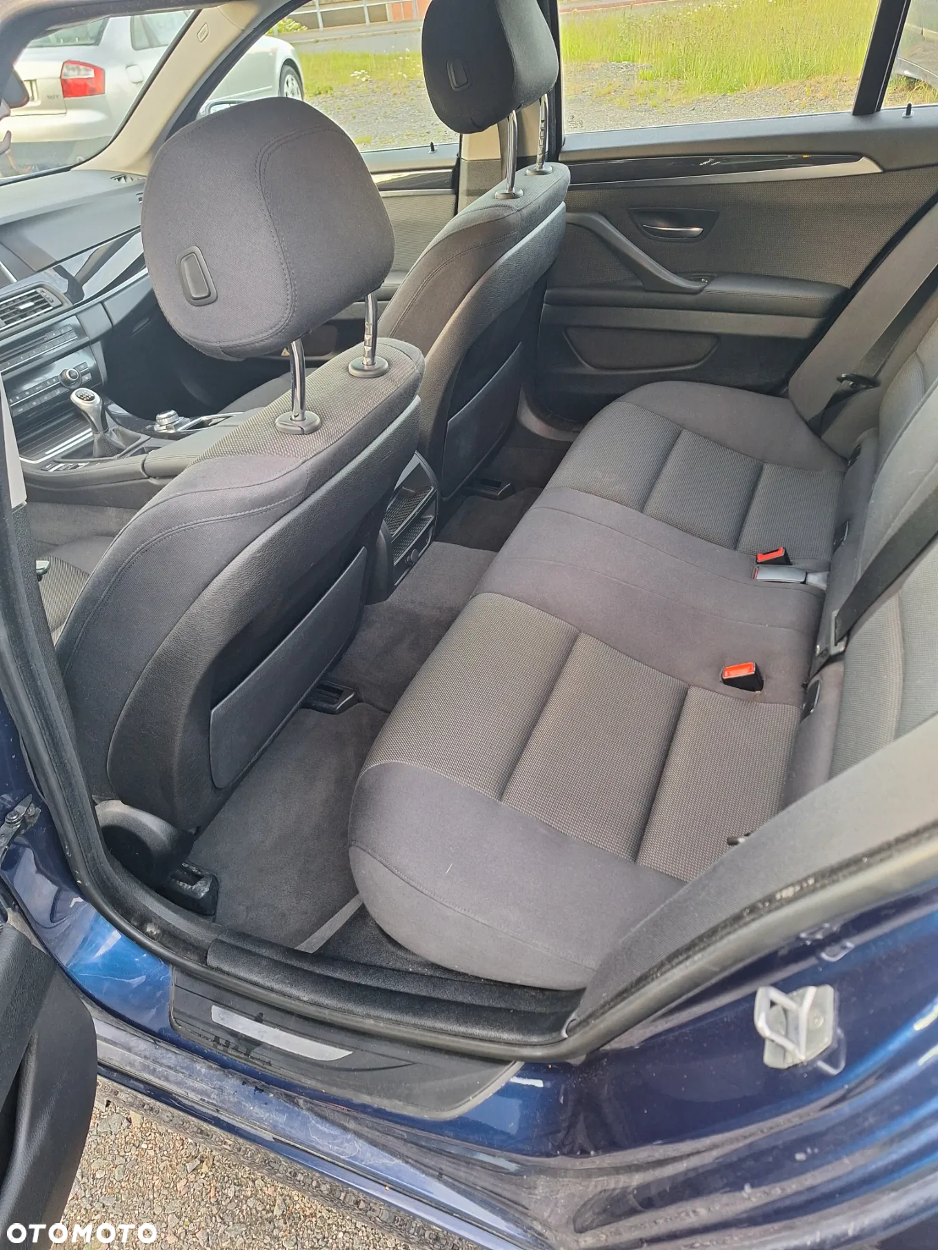 BMW Seria 5 518d - 13