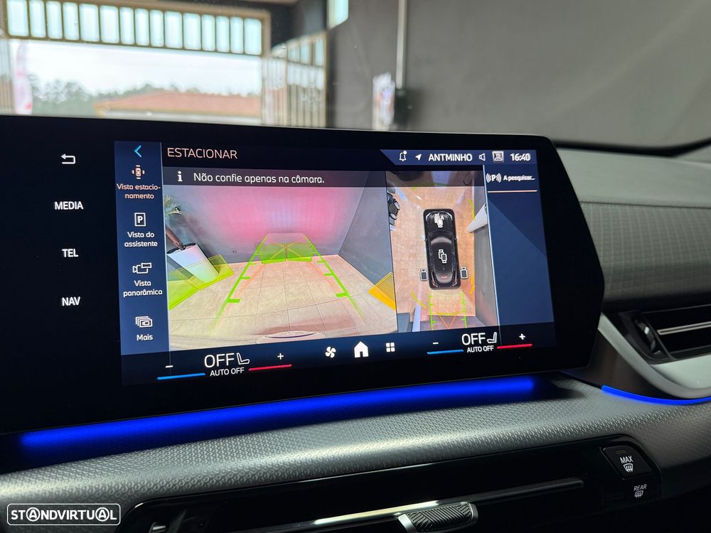 BMW iX2 eDrive20 Pack Desportivo M - 10