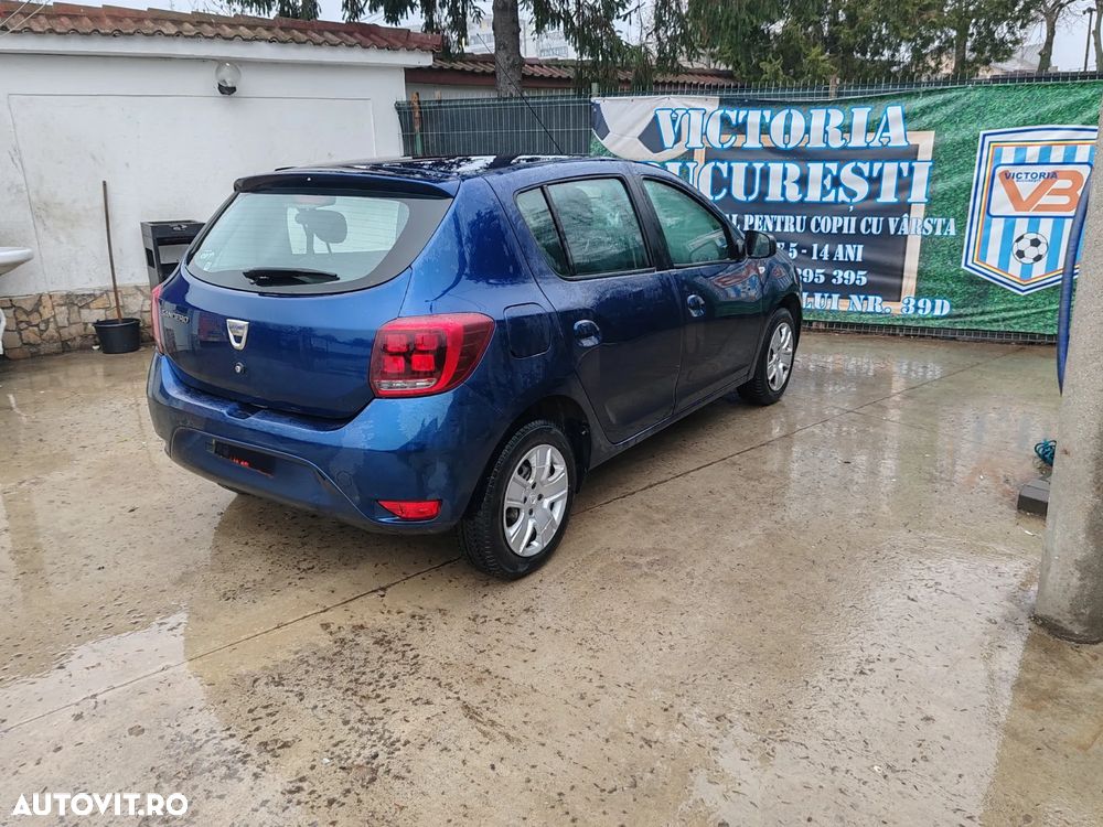 Dacia Sandero SCe 75 Essential - 2