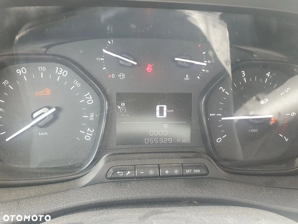 Opel Vivaro Long 3,1t Enjoy (bryg.) - 23