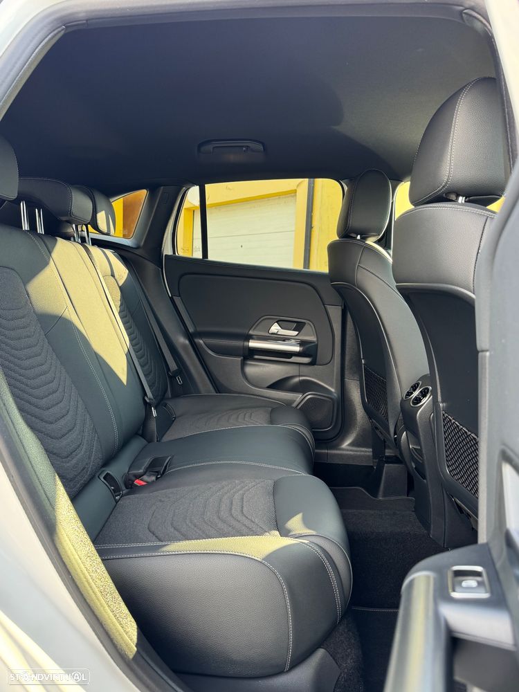 Mercedes-Benz GLA 250 e 8G-DCT Edition Progressive Line - 19