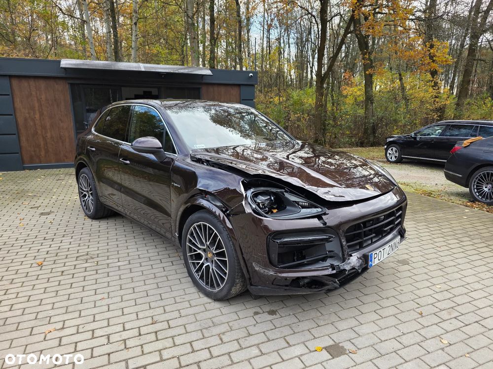 Porsche Cayenne E-Hybrid Platinum Edition - 3