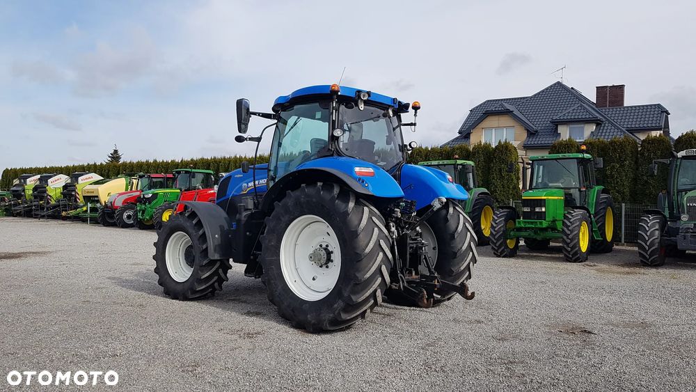 New Holland T7.200 AC 2013R - 8
