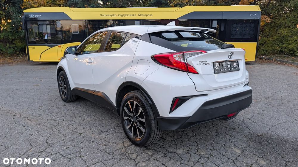 Toyota C-Hr 2018 photo 5