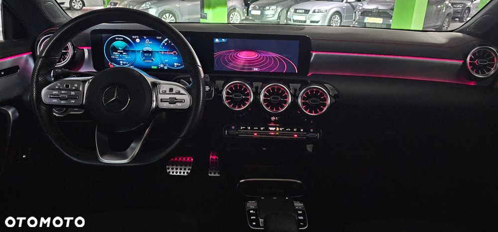 Mercedes-Benz CLA 250 E AMG Line 8G-DCT - 18