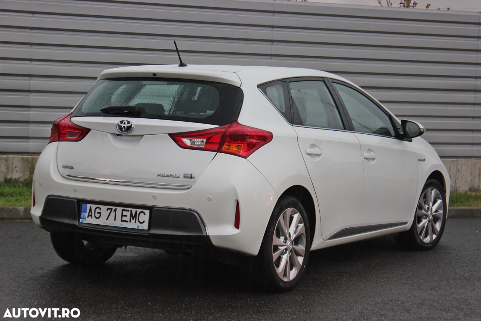 Toyota Auris 1.8 Hybrid Executive - 11