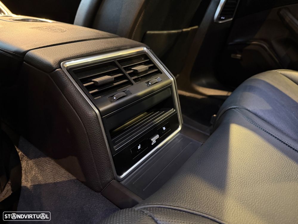 Porsche Panamera Sport Turismo 4 E-Hybrid Platinum Edition - 39