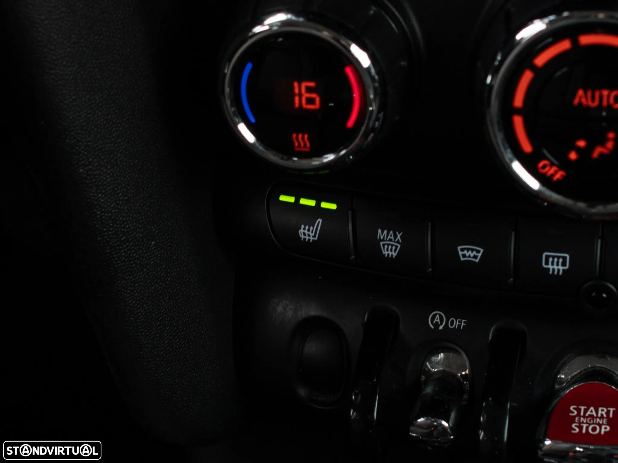MINI 3 Portas One D - 12