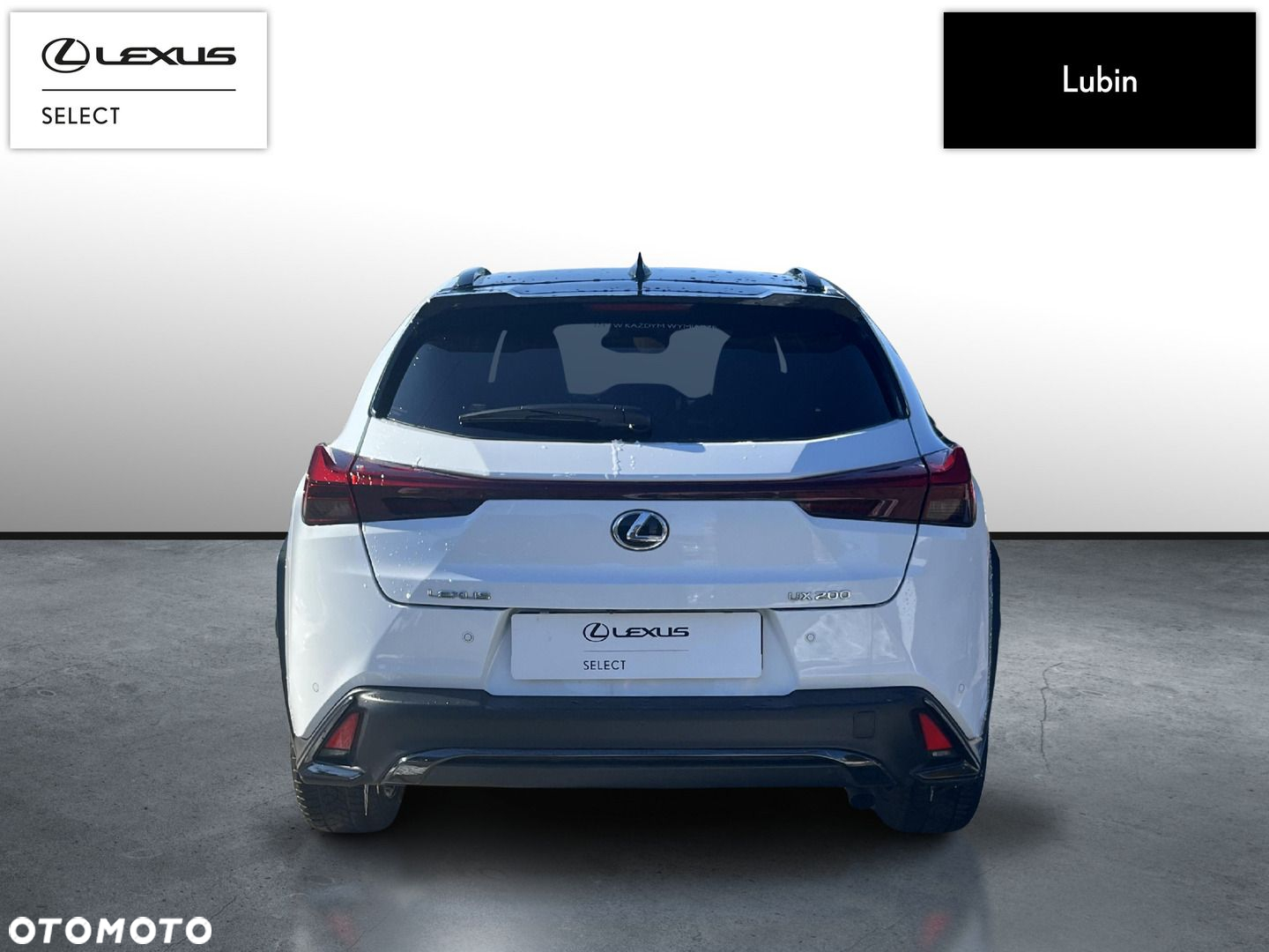 Lexus UX - 4